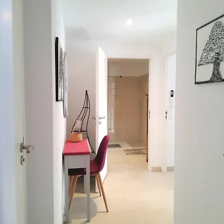 Seduisant 68m2 - 200 M De La - Centre 아파트 Saint-Raphaël