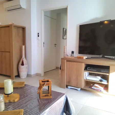 Seduisant 68m2 - 200 M De La - Centre * Saint-Raphaël