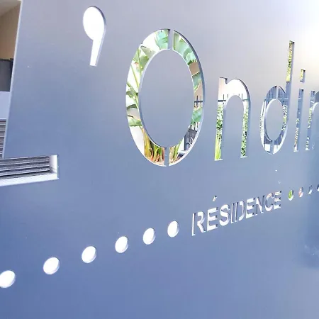 Seduisant 68m2 - 200 M De La - Centre 아파트 Saint-Raphaël