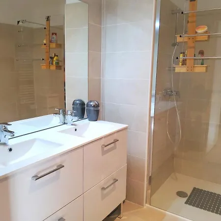 Apartment 2 - 50 M De La - Parking Frejus