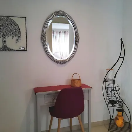 Seduisant 68m2 - 200 M De La - Centre *