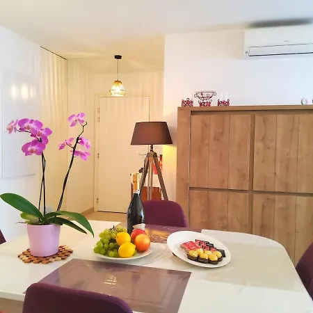 Seduisant 68m2 - 200 M De La - Centre Saint-Raphael (Var)