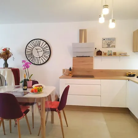 Seduisant 68m2 - 200 M De La - Centre *