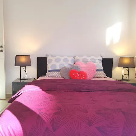 Apartment Seduisant 68m2 - 200 M De La - Centre Saint-Raphael (Var)